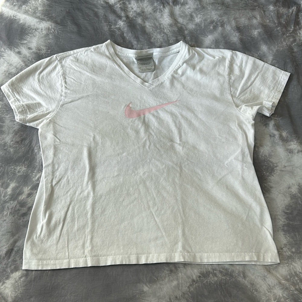 Nike White Short Sleeved Shirt Pink Swoosh